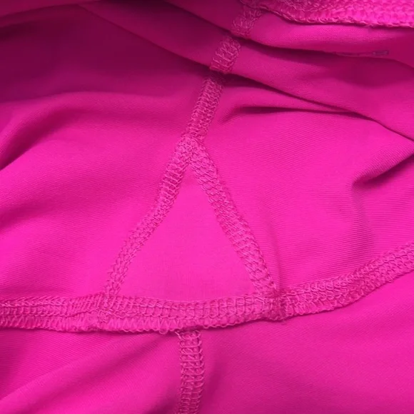 Layers 8 Pink Leggings, 21” Inseam, side pockets, legs are rounded, Sz S - Picture 11 of 14